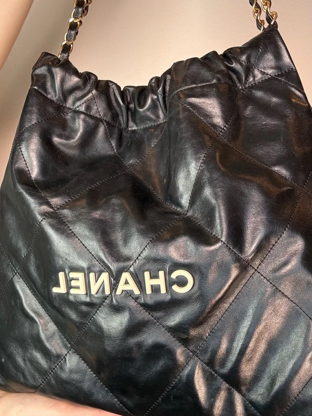 CHANEL 22 black